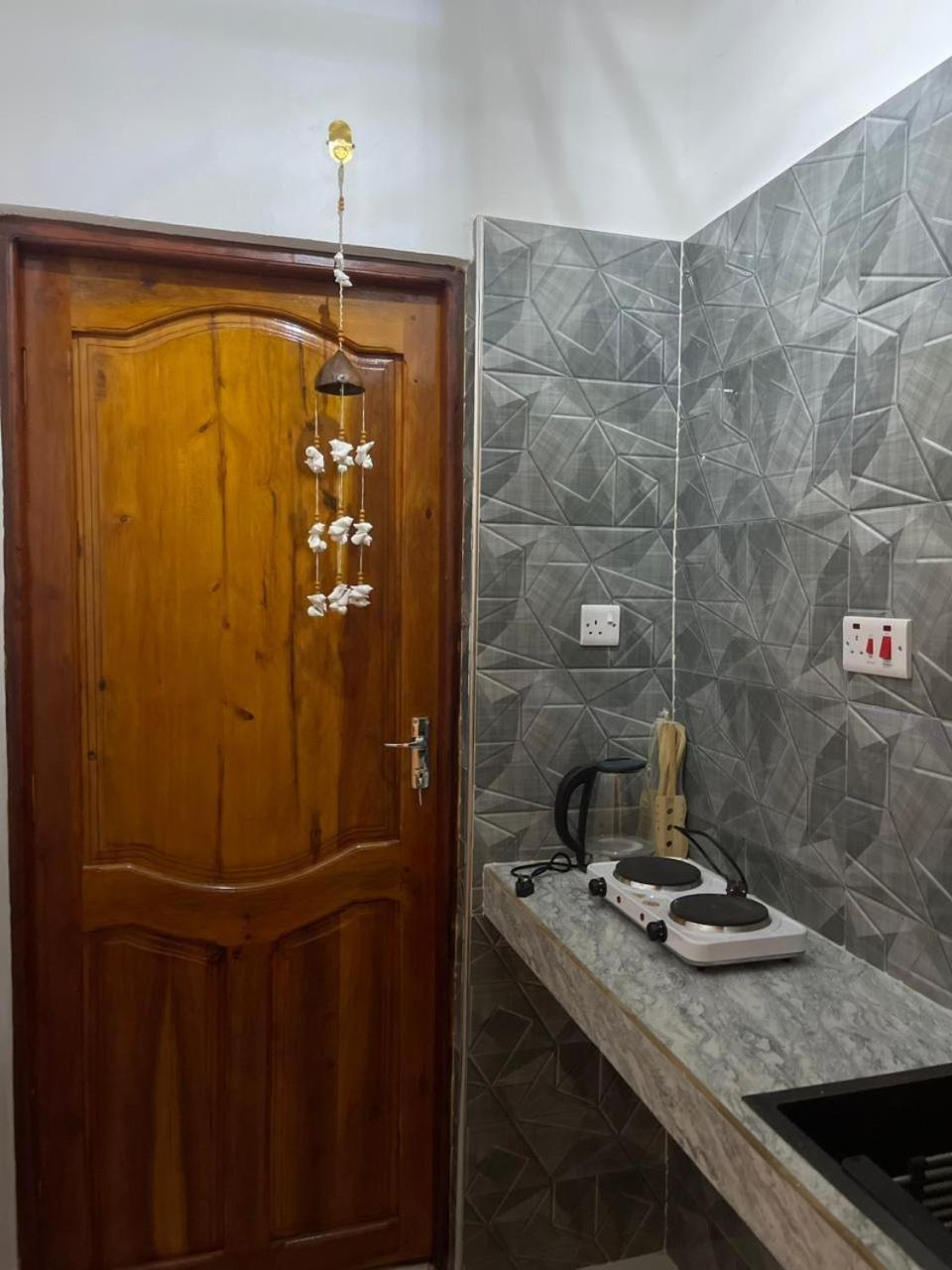 Bed and Breakfast Yakamoz Занзибар Экстерьер фото